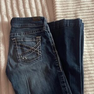 Woman Ariat, trouser jeans, small tear in the back pocket